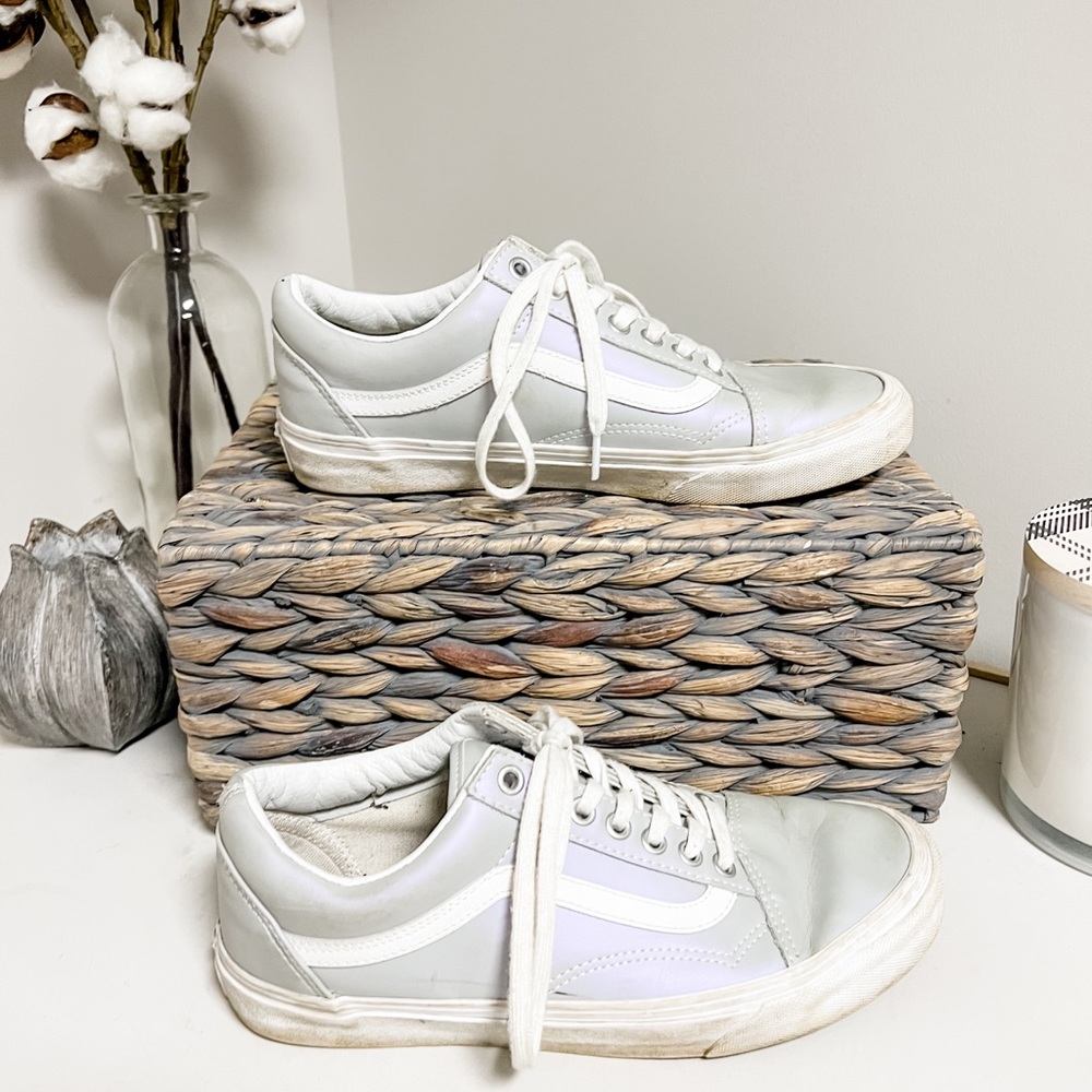Vans Iridescent Old Skool Leather Lace Up Sneakers Size 9.5 - Picture 4 of 9